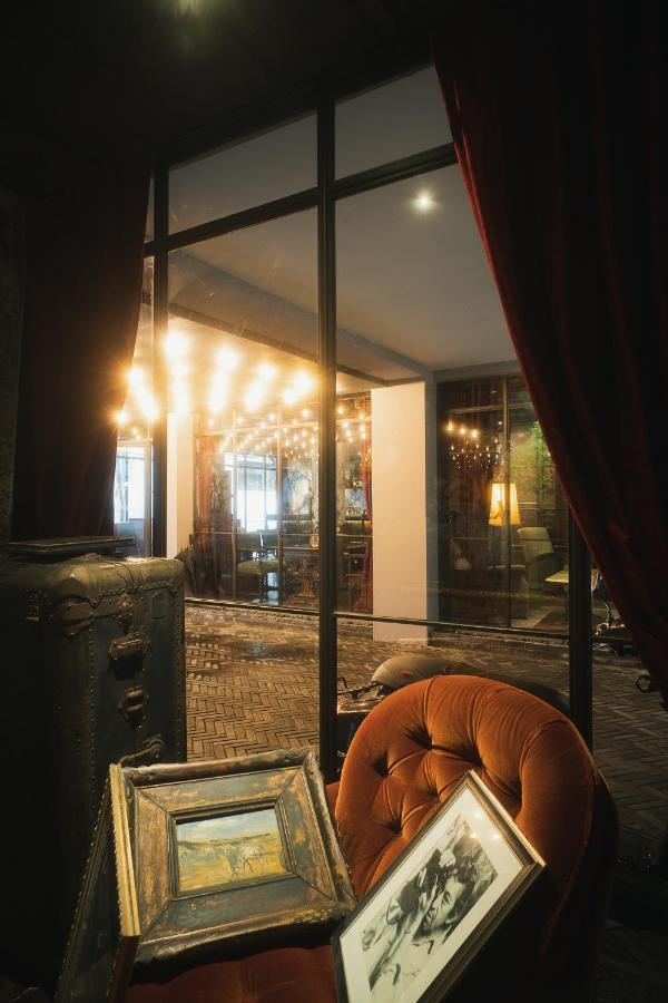 Baan Tuk Din Hotel Бангкок Экстерьер фото
