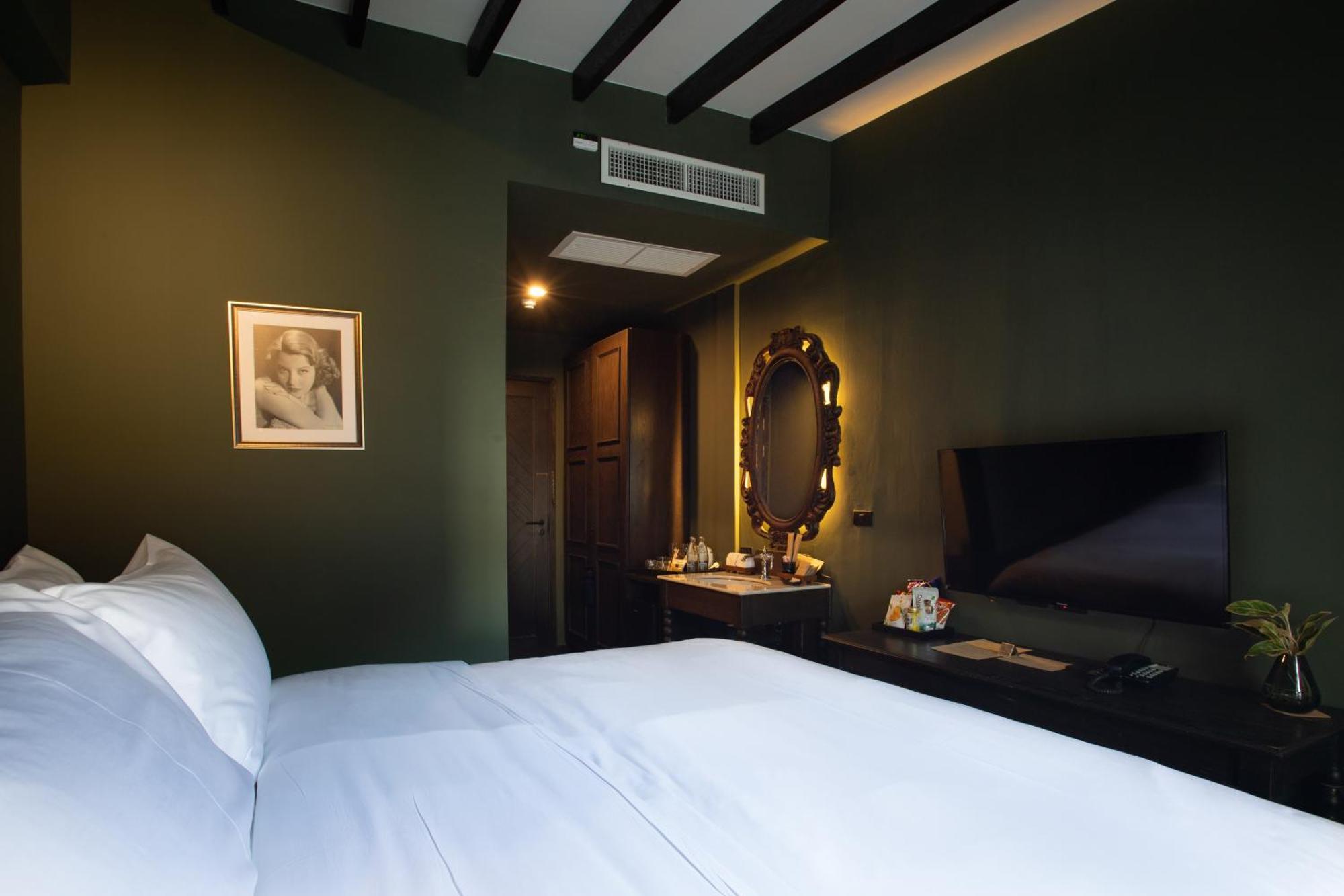 Baan Tuk Din Hotel Бангкок Экстерьер фото